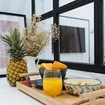 Azafran Suite Apartment