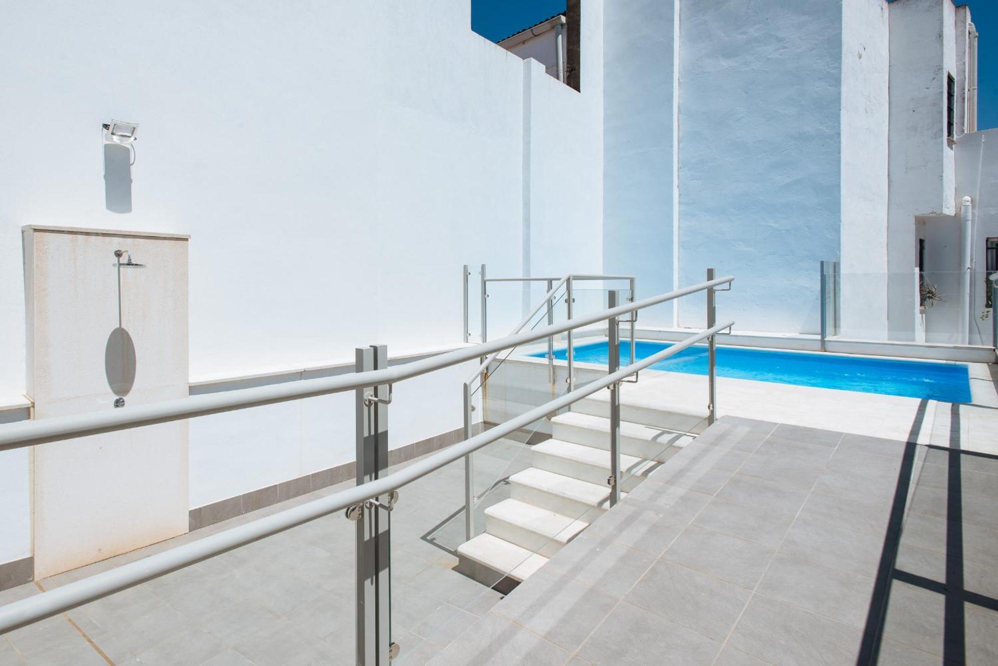 Azafran Apartment